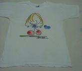 camiseta pintada a mão